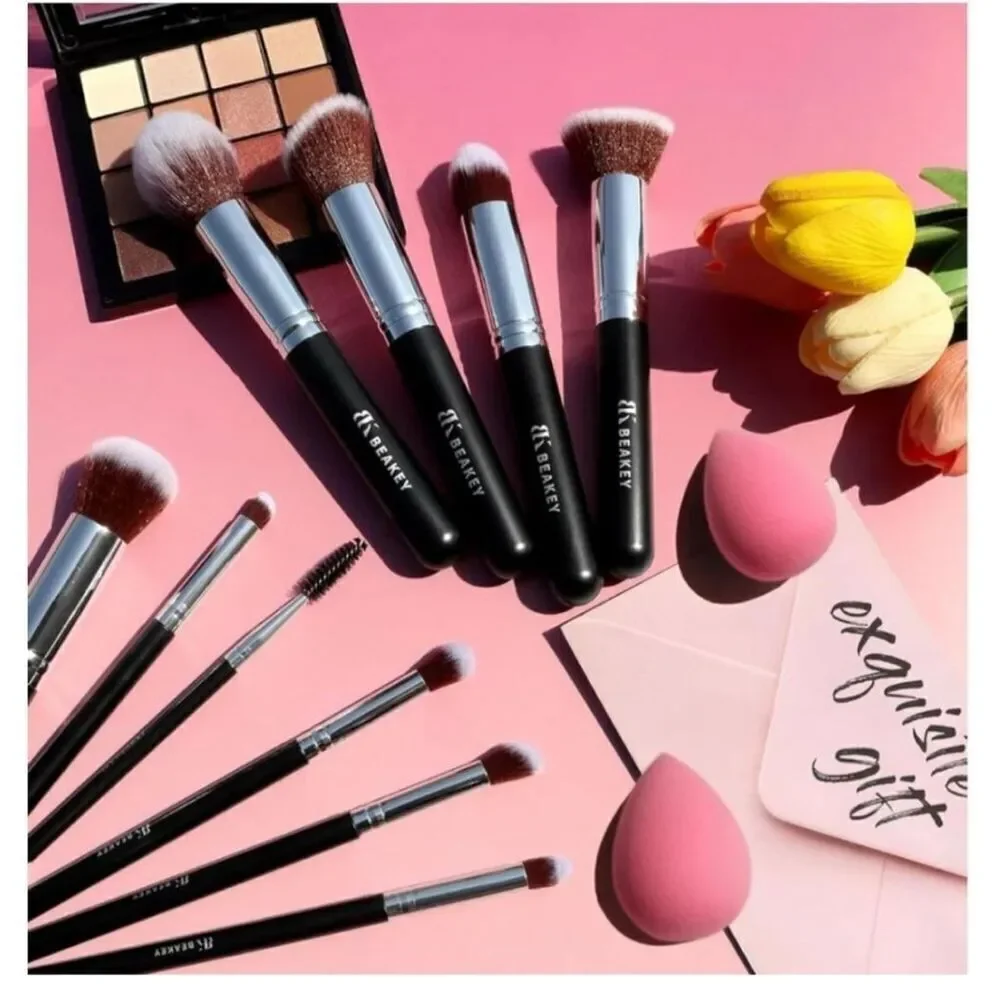 New in Box! Beakey Advanced Glam Blend Makeup 10 Brush Set w/ 2 Blending Sponges